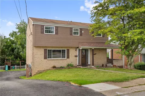 1134 Portsmouth Dr, Mckeesport, PA 15133