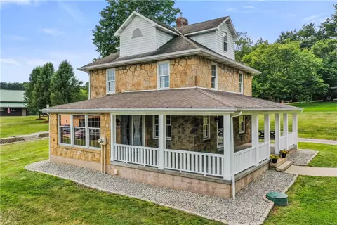 1582 Mahood Rd, West Sunbury, PA 16061