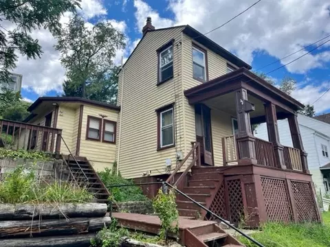 67 Transvaal, Pittsburgh, PA 15212