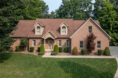 2729 Riverbend Ct, Hermitage, PA 16148