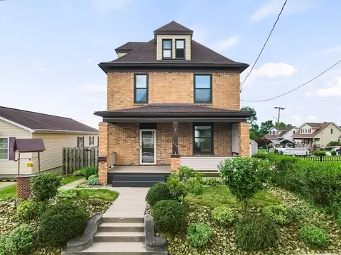 609 W College St, Canonsburg, PA 15317