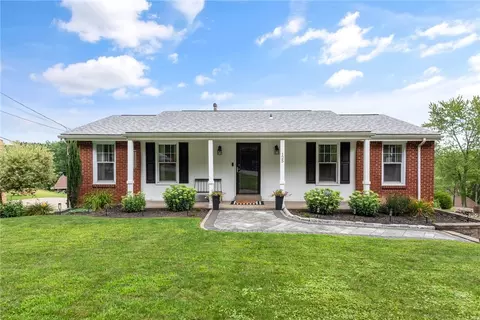 125 Franklin Dr, Greensburg, PA 15601