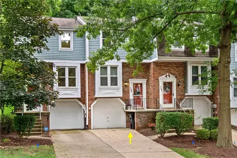 125 Spruce Ct, Pittsburgh, PA 15229