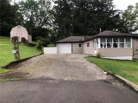 510 Pine Creek Ln, Greensburg, PA 15601