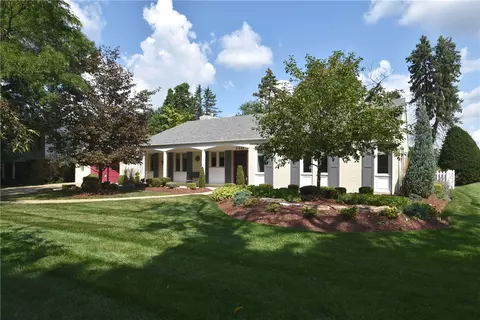 110 Highridge Cir, Pittsburgh, PA 15234