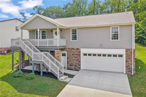 302 Pine Dr, Aliquippa, PA 15001