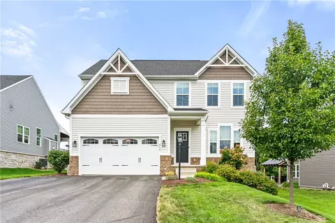 448 Fox Ridge Dr, Canonsburg, PA 15317