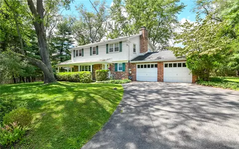 1951 Wallace Rd, Allison Park, PA 15101