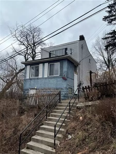 701 Kendall St, Pittsburgh, PA 15201