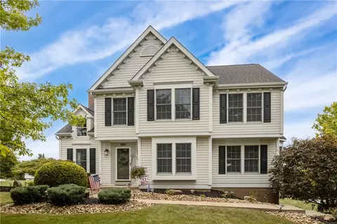 302 Bridlewood Ct, Canonsburg, PA 15317