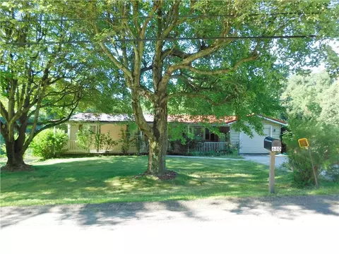 680 Coolspring St, Uniontown, PA 15401