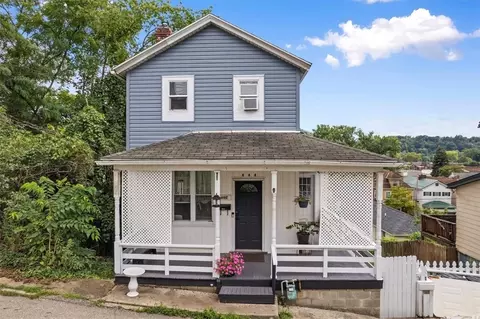 444 Pearl St, Tarentum, PA 15084