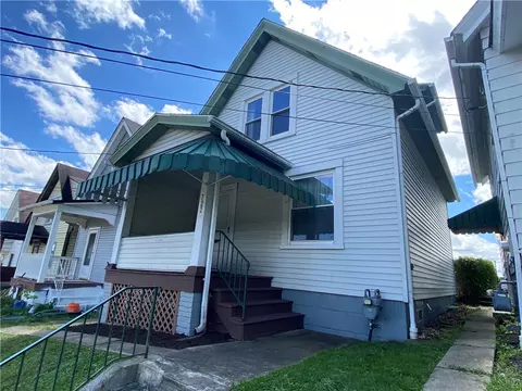 722 Saint Clair Ave, Jeannette, PA 15644
