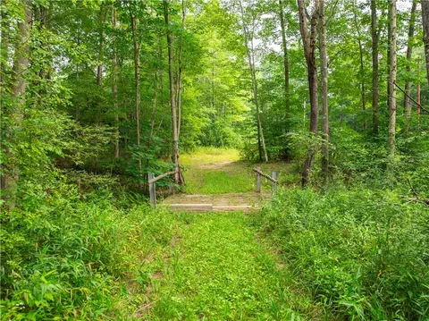 1006 Burns Rd, Kennerdell, PA 16374