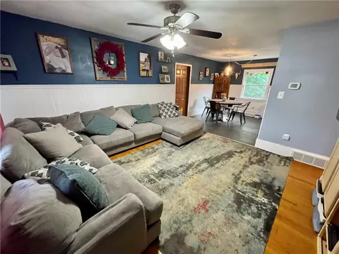 201 S Summit Dr, Apollo, PA 15613 photo 3
