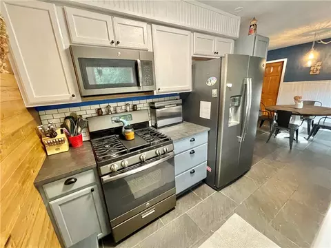 201 S Summit Dr, Apollo, PA 15613 photo 7
