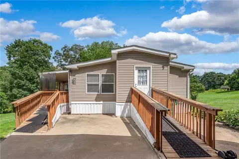 607 Amy Ln, Butler, PA 16001