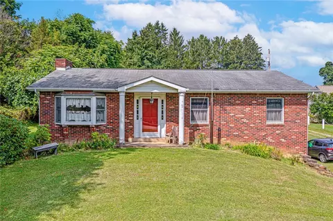 1183 State Route 136, Belle Vernon, PA 15012