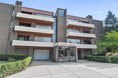 5841 Morrowfield #210, Pittsburgh, PA 15217