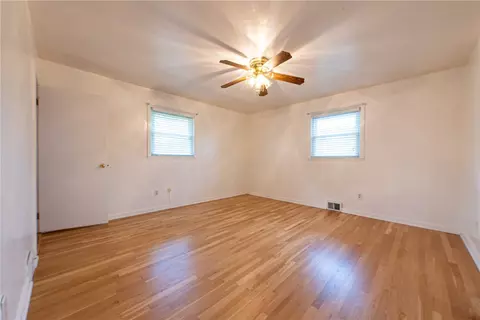 110 Park Ave, Apollo, PA 15613 photo 17
