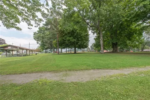 110 Park Ave, Apollo, PA 15613 photo 42