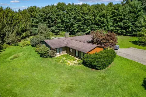 142 Wise Rd, Butler, PA 16002