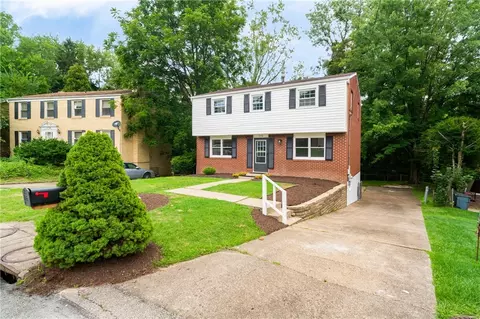 172 Colonial Village Dr, Pittsburgh, PA 15235