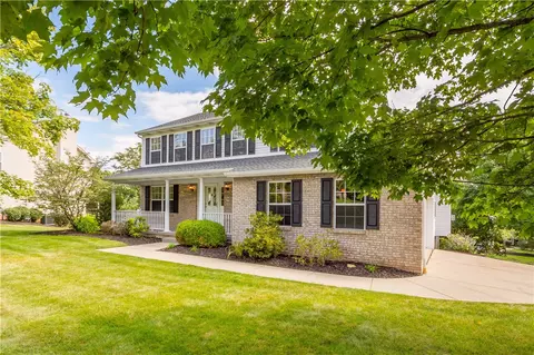 1043 South Lk, Gibsonia, PA 15044