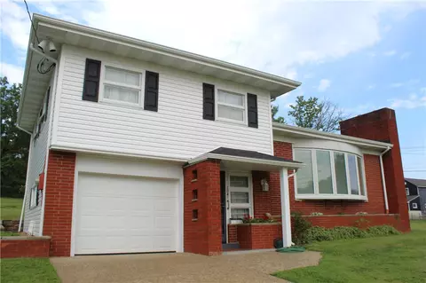 204 Ellsworth St, California, PA 15419