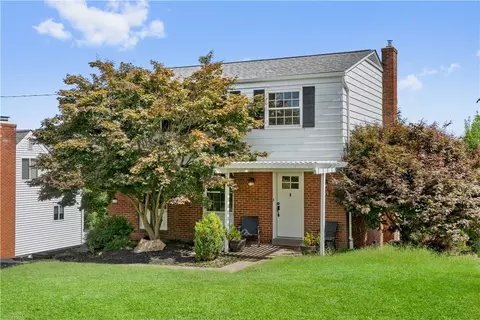 149 Mayer Dr, Oakdale, PA 15071