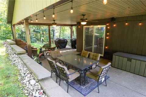 163 Edgewater Dr, Monaca, PA 15061 photo 27