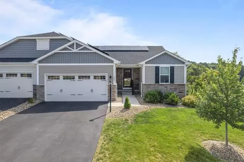 302 Brandi Lynn Ln, Evans City, PA 16033