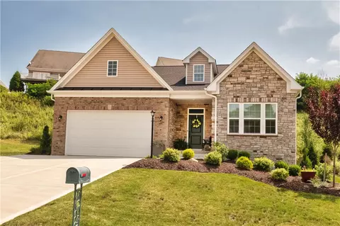 209 St Andrews Dr, Canonsburg, PA 15317
