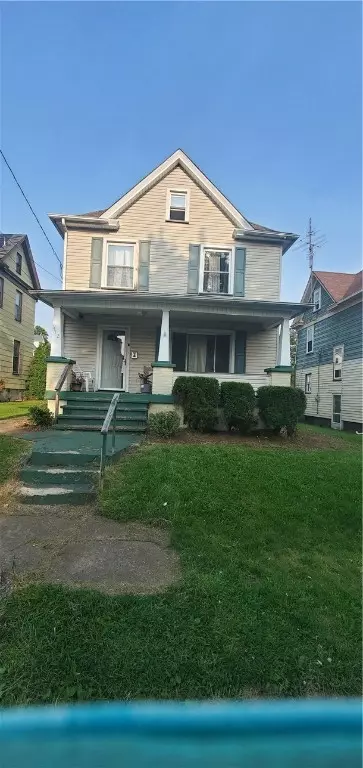 712 Carlisle St, New Castle, PA 16101