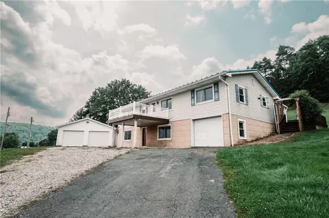 105 Dark Hollow Rd, Indiana, PA 15701