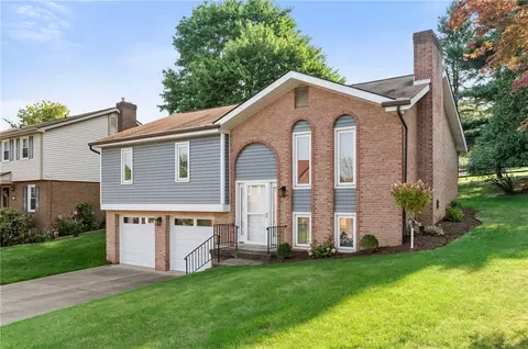 111 Meadow Heights Dr, Pittsburgh, PA 15215