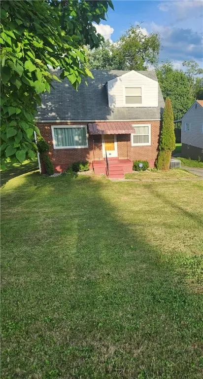 422 7th Street Ext, New Kensington, PA 15068