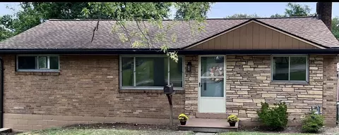 417 Beam Dr, Pittsburgh, PA 15236