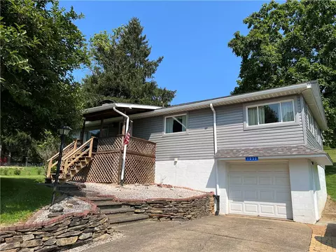 1032 Merwin Rd, New Kensington, PA 15068