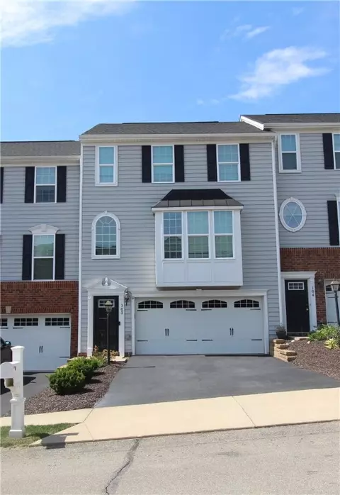 103 Raymond Dr, Oakdale, PA 15071