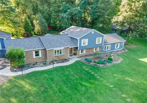 795 Latonka Dr, Mercer, PA 16137