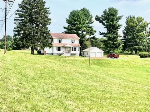 4353 Ellwood Rd, Ellwood City, PA 16117