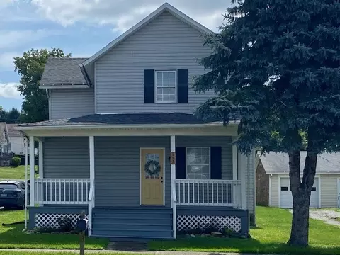 113 Petrolia St, Karns City, PA 16041