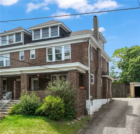 5558 Beacon St, Pittsburgh, PA 15217