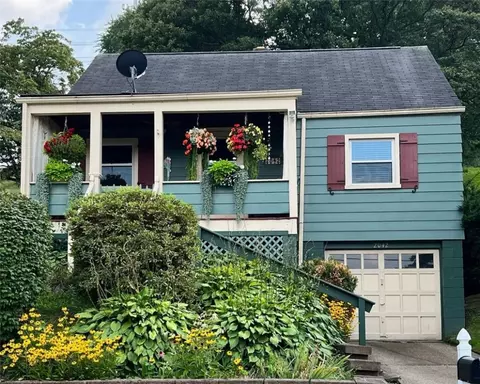 2042 Mckinney Rd, Monroeville, PA 15146