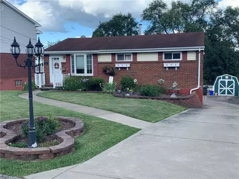 806 Furman Dr, Monroeville, PA 15146