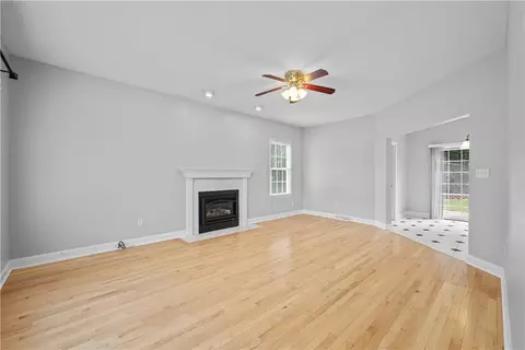 412 Farrington Dr, Seven Fields, PA 16046 photo 6