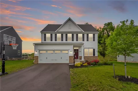4426 Yorktown Dr, Mcdonald, PA 15057