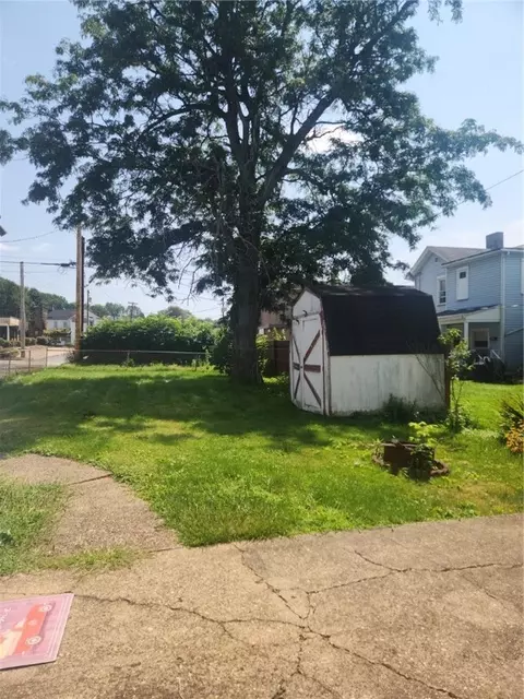 307 N 3rd St, Apollo, PA 15613 photo 16