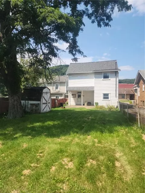307 N 3rd St, Apollo, PA 15613 photo 17